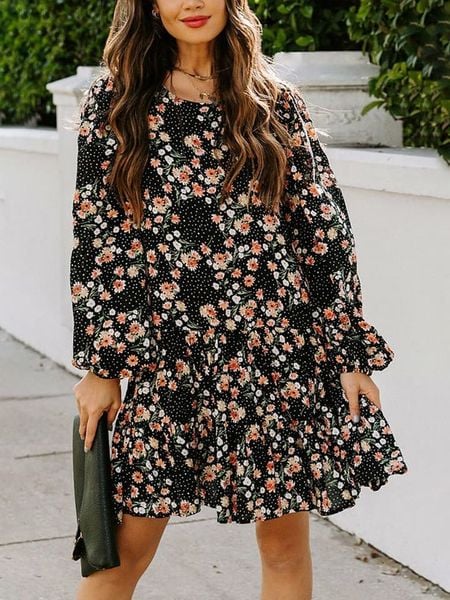 Milan Kiss Sukienka w kolorze czarnym ze wzorem rozmiar: M. Czarne sukienki Milan Kiss, m, bez wzorów, bez kołnierzyka, bez ramiączek, mini, rozkloszowane. Za 91.77 zł.