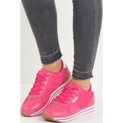 Koralowe Buty Sportowe Gumpi. Buty sportowe lifestyle marki KALENJI. Za 69.99 zł.