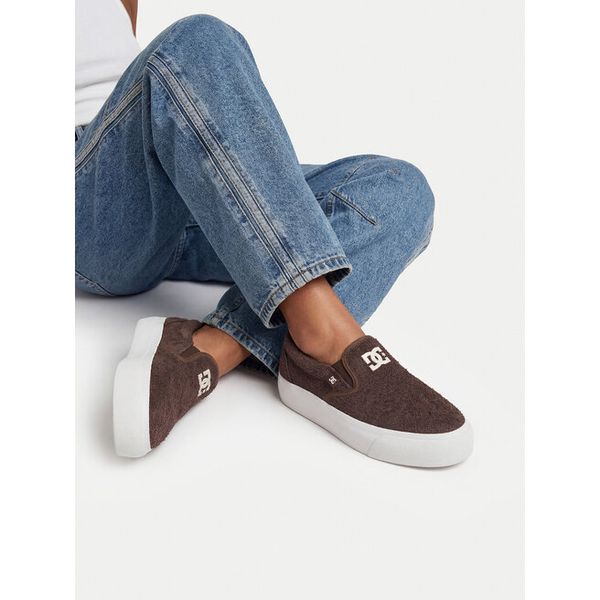 Tenisówki DC Shoes. Brązowe trampki DC Shoes, bez wzorów, bez zapięcia. Za 199.99 zł.