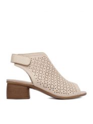 Remonte Sandały CEO-R8777-60 Beżowy. Brązowe sandały Remonte, bez wzorów, ze skóry, bez obcasa, na słupku, bez zapięcia. Za 379.99 zł.