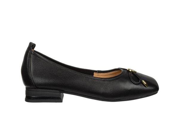 Półbuty Loretta Vitale W5323 Black 514277, Czarny, Skóra naturalna - 41. Czarne półbuty wsuwane Loretta Vitale, bez wzorów, ze skóry, eleganckie, bez obcasa. W wyprzedaży za 206.10 zł.