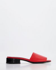 CZERWONE KLAPKI 9120-1 RED. Czerwone klapki Venezia, bez wzorów, ze skóry, bez obcasa, bez zapięcia. Za 189.00 zł.