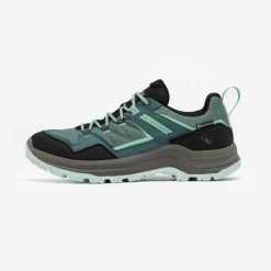 Buty turystyczne damskie Quechua MH100 wodoodporne. Czarne buty trekkingowe QUECHUA, z syntetyku, bez zapięcia. Za 229.99 zł.