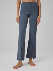 4F Legginsy w kolorze niebieskim do jogi rozmiar: XS. Niebieskie legginsy 4f, xs, bez wzorów, z materiału, na jogę i pilates. Za 94.95 zł.