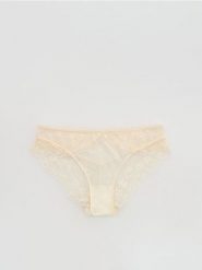 Koronkowe majtki figi - złamana biel. Figi Reserved, bez wzorów, z koronki. Za 39.99 zł.
