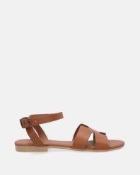 BRĄZOWE SANDAŁY DAMSKIE SORRENTO1030 CUO. Brązowe sandały Venezia, bez wzorów, ze skóry, bez obcasa, bez zapięcia. Za 259.00 zł.