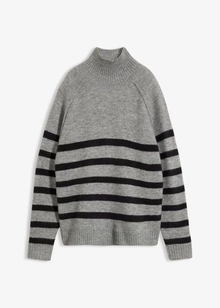 Luźny sweter z golfem. Niebieskie swetry bonprix, bez wzorów, bez ramiączek. Za 109.99 zł.