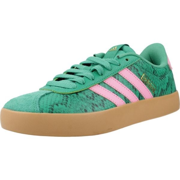 Buty ADIDAS VL COURT 3.0 Zielony. Zielone buty trekkingowe adidas, bez wzorów, ze skóry, bez zapięcia, trekkingowe. Za 275.00 zł.