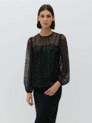 Bluzka z cekinami - czarny. Czarne bluzki Reserved, l, w ażurowe wzory, z dzianiny, bez kołnierzyka, bez ramiączek. W wyprzedaży za 49.99 zł.