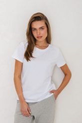 T-SHIRT INGA BIAŁY Z HAFTEM M - Flawless. Białe t-shirty sportowe Flawless, m, bez wzorów, z bawełny, bez ramiączek. Za 219.00 zł.