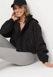 Czarna Kurtka Wiatrówka o Kroju Oversize Natilessa. Czarne kurtki Born2be, na wiosnę, l, bez wzorów, z jeansu. Za 179.99 zł.