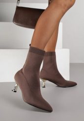 Brązowe Botki Vices na Metalicznej Kaczuszce z Elastyczną Cholewką Vamile. Brązowe botki Renee, bez wzorów, eleganckie, bez obcasa, na obcasie, bez zapięcia. Za 129.99 zł.