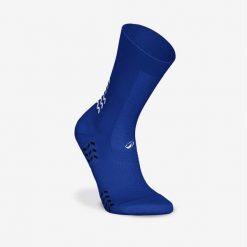 Skarpety piłkarskie podwyższone Kipsta Viralto II MiD antypoślizgowe. Niebieskie skarpetki KIPSTA, bez wzorów, z dzianiny. Za 39.99 zł.