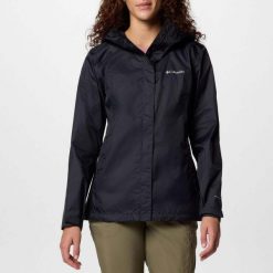 Kurtka COLUMBIA ARCADIA II JACKET Czarny. Czarne kurtki przeciwdeszczowe Columbia, bez wzorów, z tkaniny, bez kaptura. Za 354.99 zł.