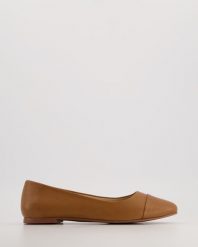 KLASYCZNE BALERINY 44009 TABA. Baleriny Venezia, bez wzorów, ze skóry, klasyczne, bez obcasa, bez zapięcia. Za 169.00 zł.