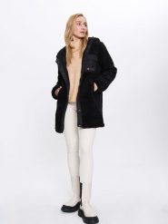 CANADA weather gear Płaszcz zimowy w kolorze czarnym rozmiar: L. Czarne płaszcze CANADA weather gear, na zimę, l, bez wzorów, z puchu, bez kaptura. Za 152.99 zł.