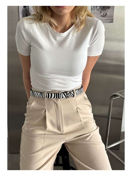 Lucky Bees Pasek w kolorze czarno-białym - dł. 100 cm rozmiar: onesize. Białe paski Lucky Bees, bez wzorów, z materiału. Za 30.99 zł.