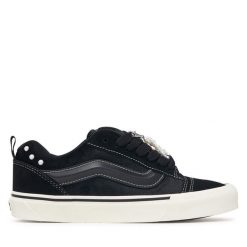 Tenisówki Vans. Czarne trampki Vans, bez wzorów, bez zapięcia. Za 449.99 zł.