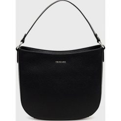 Trussardi torebka kolor czarny. Czarne listonoszki TRUSSARDI, bez wzorów, na ramię, bez dodatków. Za 739.99 zł.