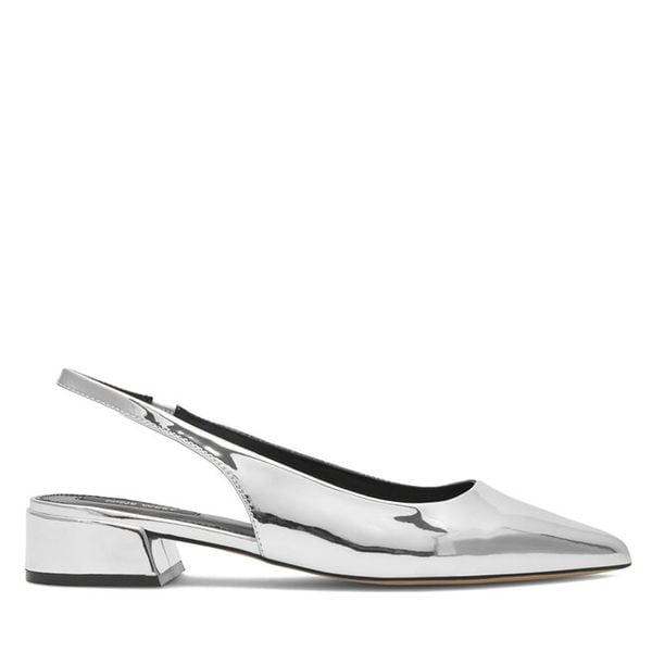 Baleriny Nine West. Szare baleriny Nine West, bez wzorów, bez obcasa, bez zapięcia. Za 199.99 zł.