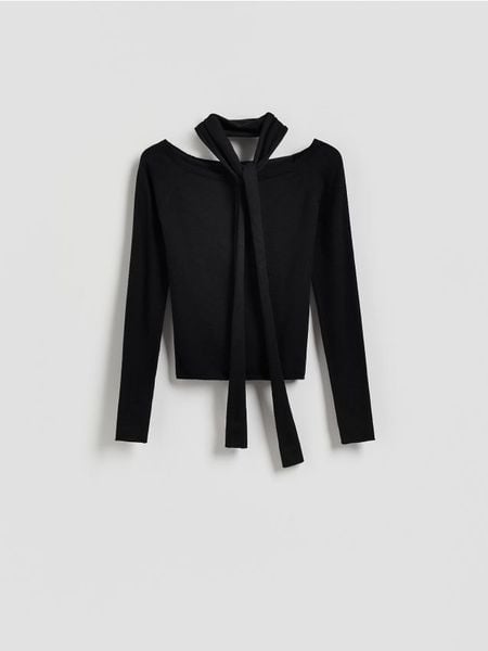 Sweter z szalem - czarny. Czarne swetry Reserved, l, bez wzorów, z dzianiny, bez ramiączek. Za 99.99 zł.