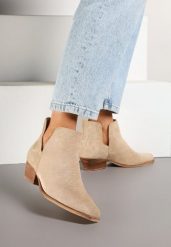 Beżowe Botki Typu Kowbojki z Wycięciem na Stożkowym Obcasie Hanrisa. Brązowe botki Renee, bez wzorów, z jeansu, boho, bez obcasa, na obcasie, bez zapięcia. W wyprzedaży za 134.99 zł.