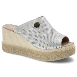 Srebrne Klapki Lanqier Wygodne Buty Na Koturnie. Szare klapki Lanqier, bez wzorów, ze skóry ekologicznej, wakacyjne, bez obcasa, na koturnie, bez zapięcia. Za 159.00 zł.