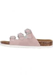 Sandały damskie Cruz Santa. Czerwone sandały CRUZ, bez wzorów, z materiału, eleganckie, bez obcasa, bez zapięcia. Za 174.50 zł.