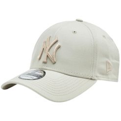 Czapka z daszkiem damska 39THIRTY Essential New York Yankees MLB Cap. Brązowe czapki z daszkiem New Era, bez wzorów, z bawełny, sportowe. Za 129.99 zł.