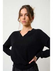 AUTHENTIC CASHMERE Kaszmirowy sweter "Savannah" w kolorze czarnym rozmiar: XXL. Czarne swetry AUTHENTIC CASHMERE, na lato, xxl, bez wzorów, z kaszmiru, bez ramiączek. Za 238.29 zł.