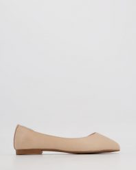 SKÓRZANE BALERINY E257 BEIGE. Brązowe baleriny Venezia, bez wzorów, ze skóry, bez obcasa, bez zapięcia. Za 189.00 zł.