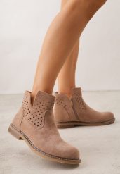 Ciemnobeżowe Ażurowe Botki na Płaskiej Podeszwie ze Skórzaną Wkładką Terilara. Brązowe botki Renee, w ażurowe wzory, z jeansu, bez obcasa, na płaskiej podeszwie, bez zapięcia. Za 179.99 zł.