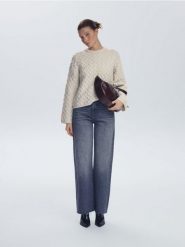 Strukturalny sweter - beżowy. Brązowe swetry Reserved, l, bez wzorów, z dzianiny, bez ramiączek. Za 129.99 zł.