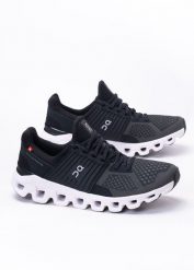Buty treningowe damskie ON Cloudswift (41.99581). Czarne buty treningowe On, bez wzorów, bez zapięcia. Za 579.99 zł.