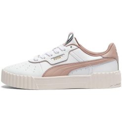 Buty sportowe damskie Puma Carina 3.0 Luxe. Białe buty treningowe Puma, bez wzorów, z materiału, bez zapięcia. Za 390.00 zł.