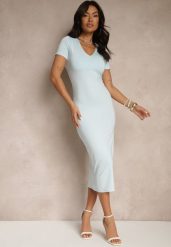 Jasnoniebieska Sukienka Bodycon o Dopasowanym Kroju z Dekoltem w V Efrerina. Niebieskie sukienki Renee, na co dzień, l, bez wzorów, z jeansu, eleganckie, bez kołnierzyka, bez ramiączek, midi, bodycon. W wyprzedaży za 107.99 zł.