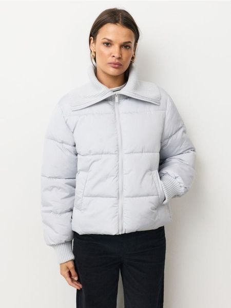 Pikowana kurtka puffer - szary. Szare kurtki Sinsay, l, bez wzorów, bez kaptura. Za 99.99 zł.