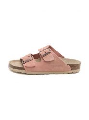 BABUNKERS Family Skórzane klapki w kolorze jasnoróżowym rozmiar: 38. Różowe klapki BABUNKERS Family, bez wzorów, klasyczne, z otwartym noskiem, bez obcasa, bez zapięcia. Za 165.99 zł.