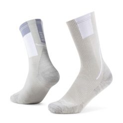 Skarpetki Buff COOLNET® CREW SOCK CC DESERT M. Szare skarpetki Buff, bez wzorów, z poliamidu. Za 82.99 zł.