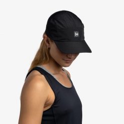 Czapka z daszkiem BUFF SPEED CAP SOLID BLACK. Czarne czapki z daszkiem Buff, bez wzorów, sportowe. Za 99.65 zł.