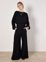 Apricot Bluzka w kolorze czarnym rozmiar: XS. Czarne bluzki Apricot, xs, bez wzorów, bez kołnierzyka, bez ramiączek. Za 66.00 zł.