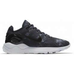 Nike Buty Women's Ld Runner Low Indigo Shoe 37.5. Niebieskie buty sportowe lifestyle Nike, z gumy. W wyprzedaży za 299.00 zł.