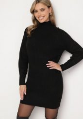 Czarna Sweterkowa Sukienka z Półgolfem i Wełną o Pudełkowym Kroju Norienne. Czarne sukienki Born2be, na co dzień, bez wzorów, z wełny, eleganckie, bez kołnierzyka, bez ramiączek, mini. W wyprzedaży za 97.99 zł.