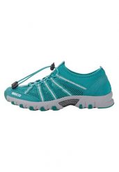 Beco damskie buty wodne Trainer - turkusowe. Niebieskie buty treningowe BECO, bez wzorów, z elastanu, bez zapięcia, do biegania. Za 337.99 zł.