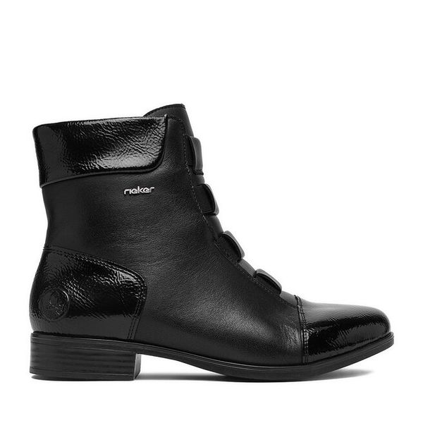Botki Rieker. Czarne botki Rieker, bez wzorów, bez obcasa, na płaskiej podeszwie, bez zapięcia. Za 429.99 zł.