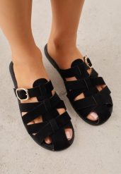 Czarne Klapki z Paskami w Stylu Gladiatorek z Klamerką Lorianatea. Czarne klapki Born2be, bez wzorów, z jeansu, bez obcasa, na płaskiej podeszwie, bez zapięcia. Za 69.99 zł.
