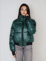 Steve Madden Kurtka w kolorze zielonym rozmiar: XXL. Zielone kurtki Steve Madden, xxl, bez wzorów, prążkowane, bez kaptura. Za 173.99 zł.