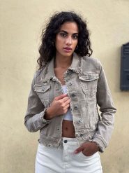 Tamba Kurtka dżinsowa w kolorze beżowym rozmiar: 42. Brązowe kurtki Tamba, bez wzorów, bez kaptura. Za 197.17 zł.