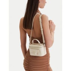 Torebka Eva Minge. Białe torebki klasyczne Eva Minge, bez wzorów, bez dodatków. Za 199.99 zł.