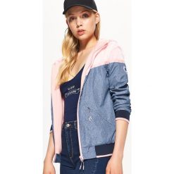 Kurtka wiatrówka - Granatowy. Kurtki marki Cropp. Za 99.99 zł.